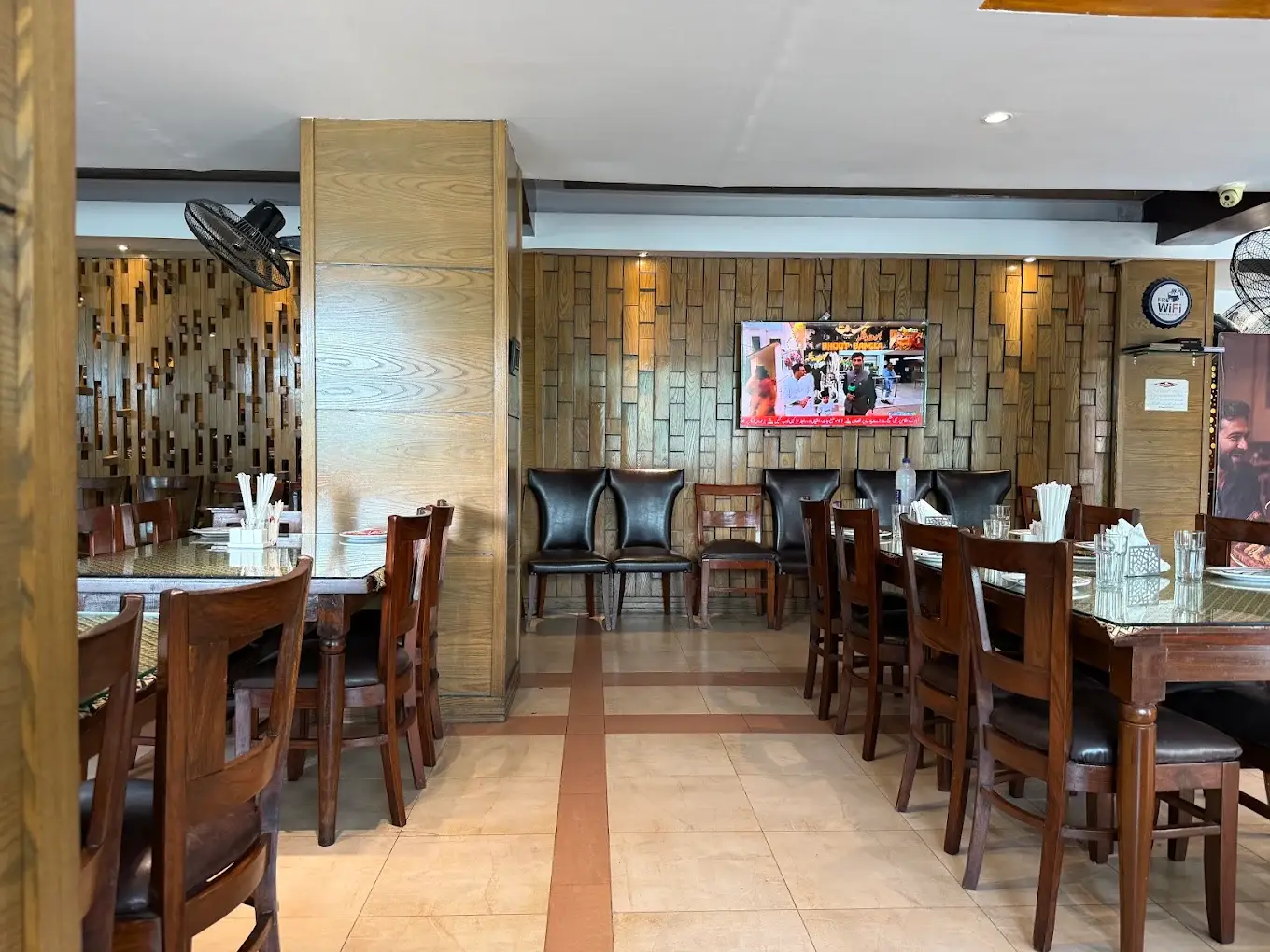 Inside Bar B.Q. Tonight, Blue Area