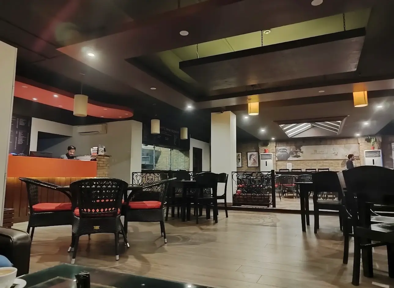 Inside Chaaye Khana, F-11 Markaz