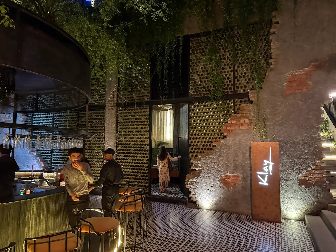 Inside Klay, Clifton Block 5