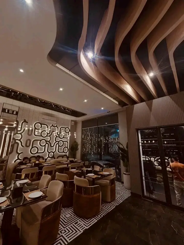 Inside Rosati Bistro, Shahrah-e-Faisal / SMCHS
