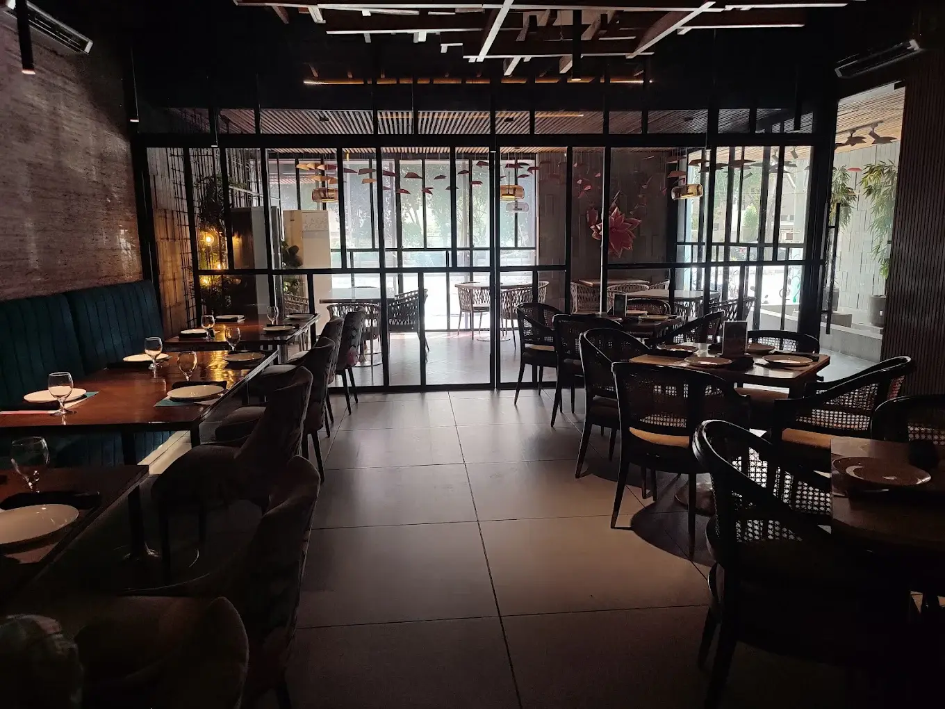 Inside TAO - Pan Asian, DHA Phase 6 (Bukhari)
