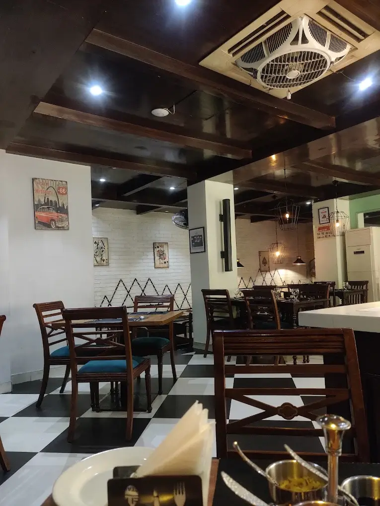 Inside MEI KONG Barkat Market, Garden Town - Barkat Market