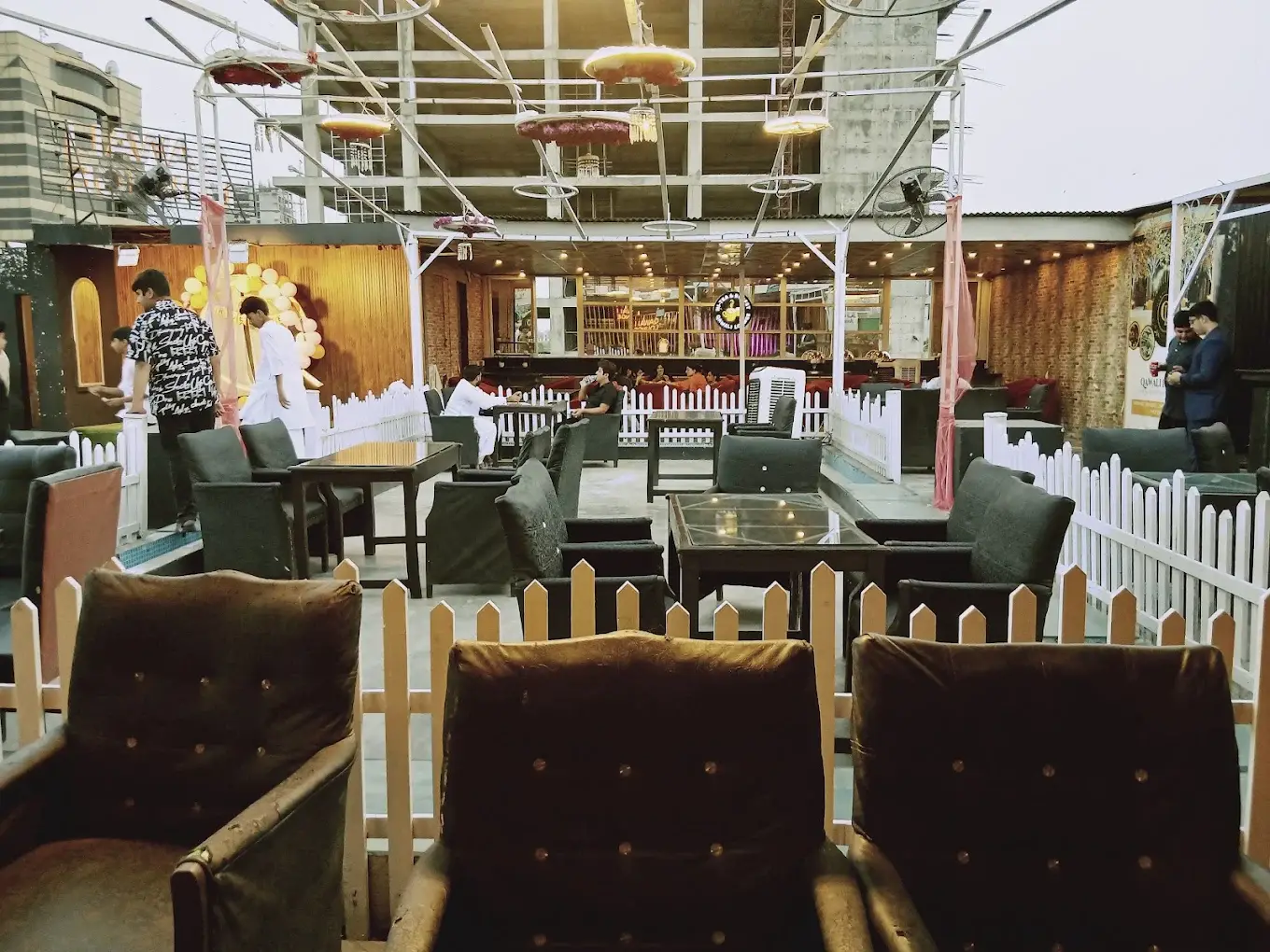 Inside Qawali Lounge, Gulberg - MM Alam Rd