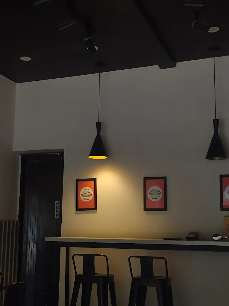 Inside Steamin - Momo, Dumplings and Noodles, Johar Town